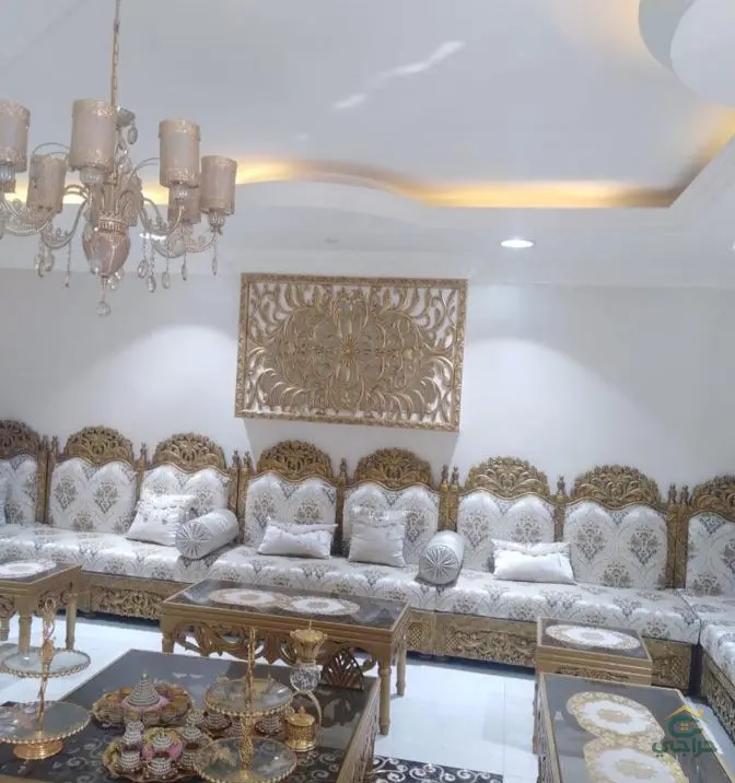 اثاث للبيع